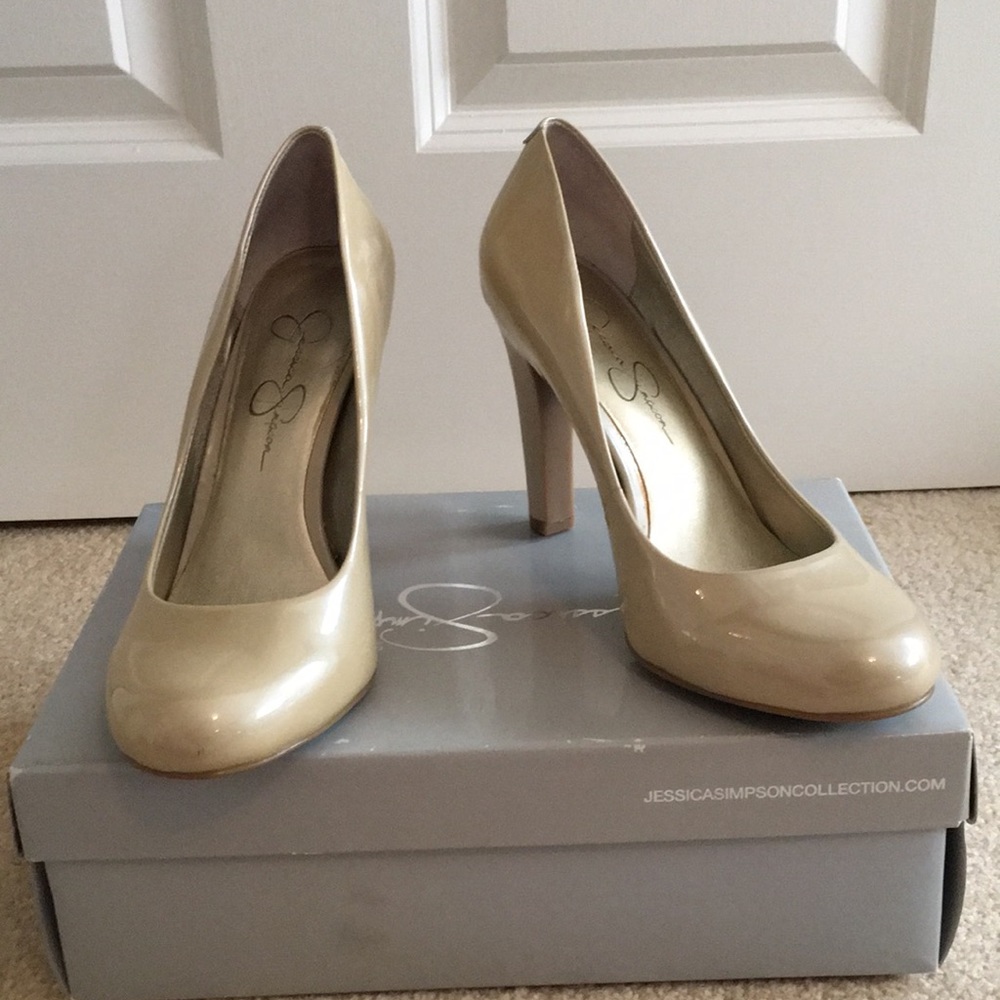 Jessica Simpson pearl patent leather heel